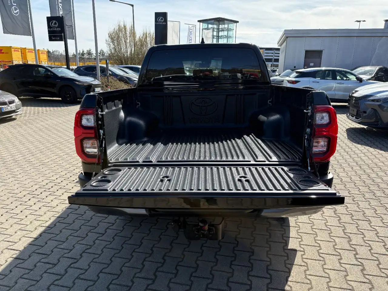 Toyota Hilux 2.8 D-4D 4x4 Double Cab Invincible AHK. LED 7