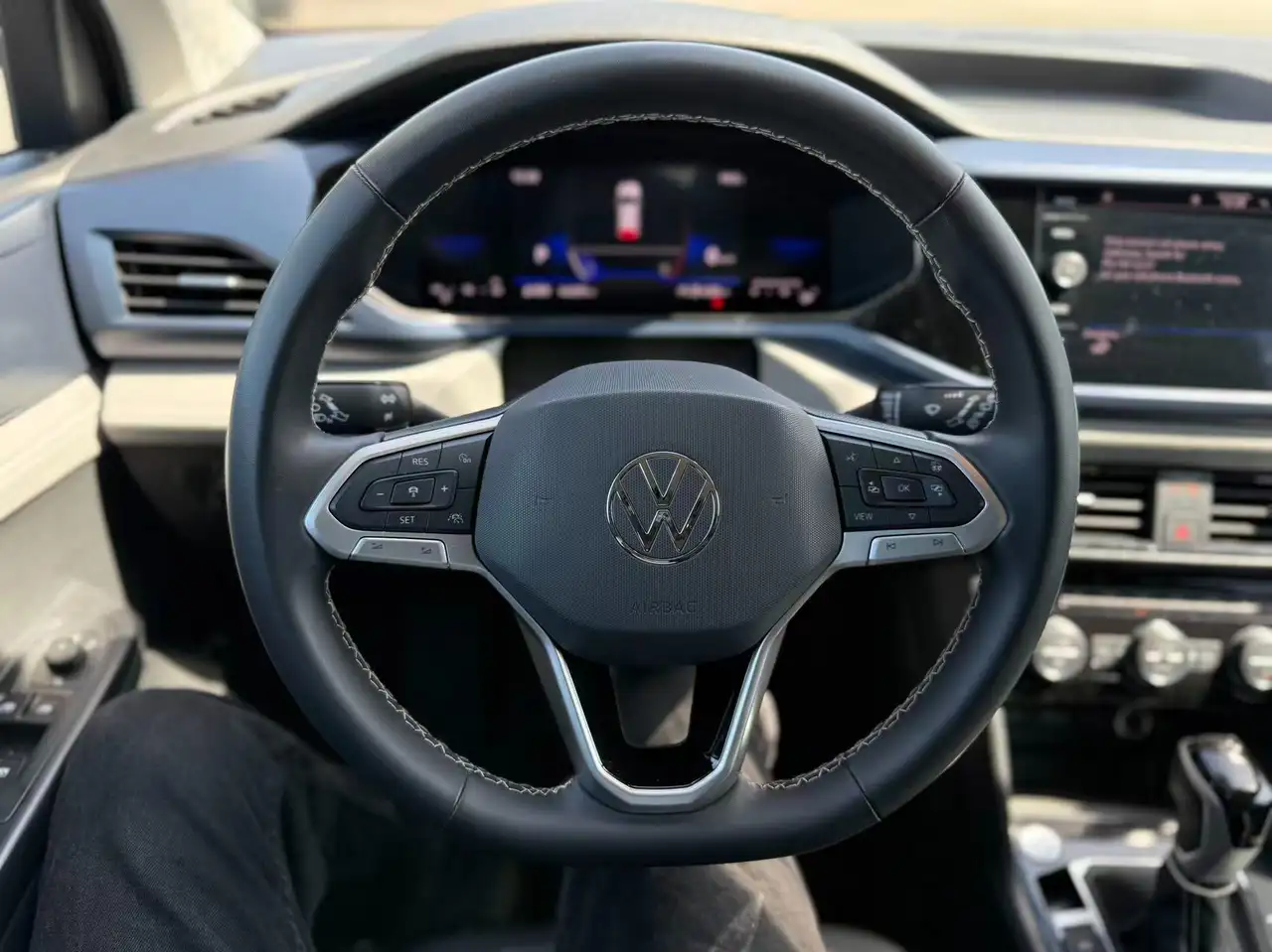 Volkswagen Taos снимка Volkswagen Taos