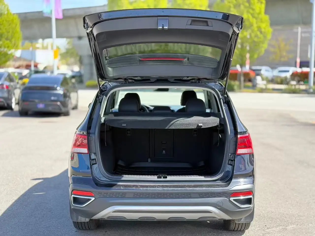 Volkswagen Taos снимка Volkswagen Taos