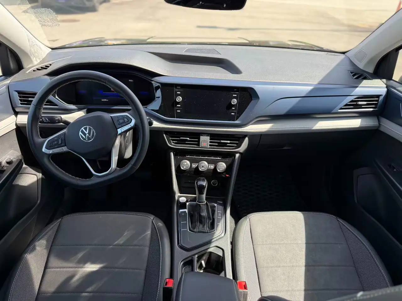 Volkswagen Taos снимка Volkswagen Taos