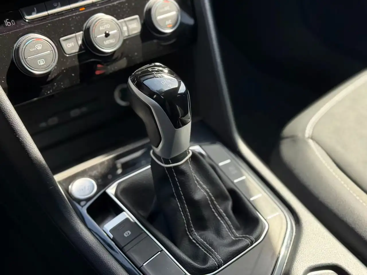 Volkswagen Taos снимка Volkswagen Taos
