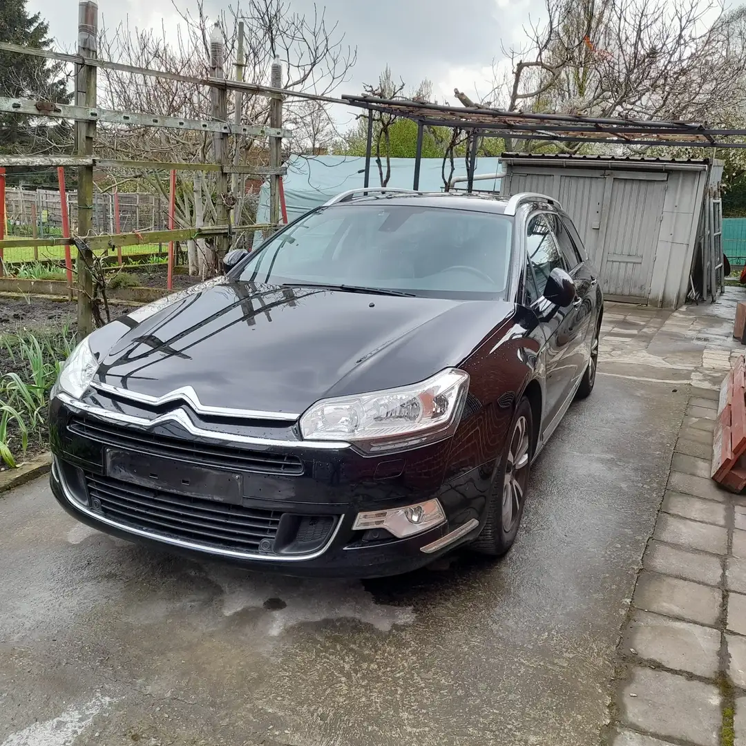 Citroen C5 2.0 BlueHDi Exclusive S&S FAP Černá - 1