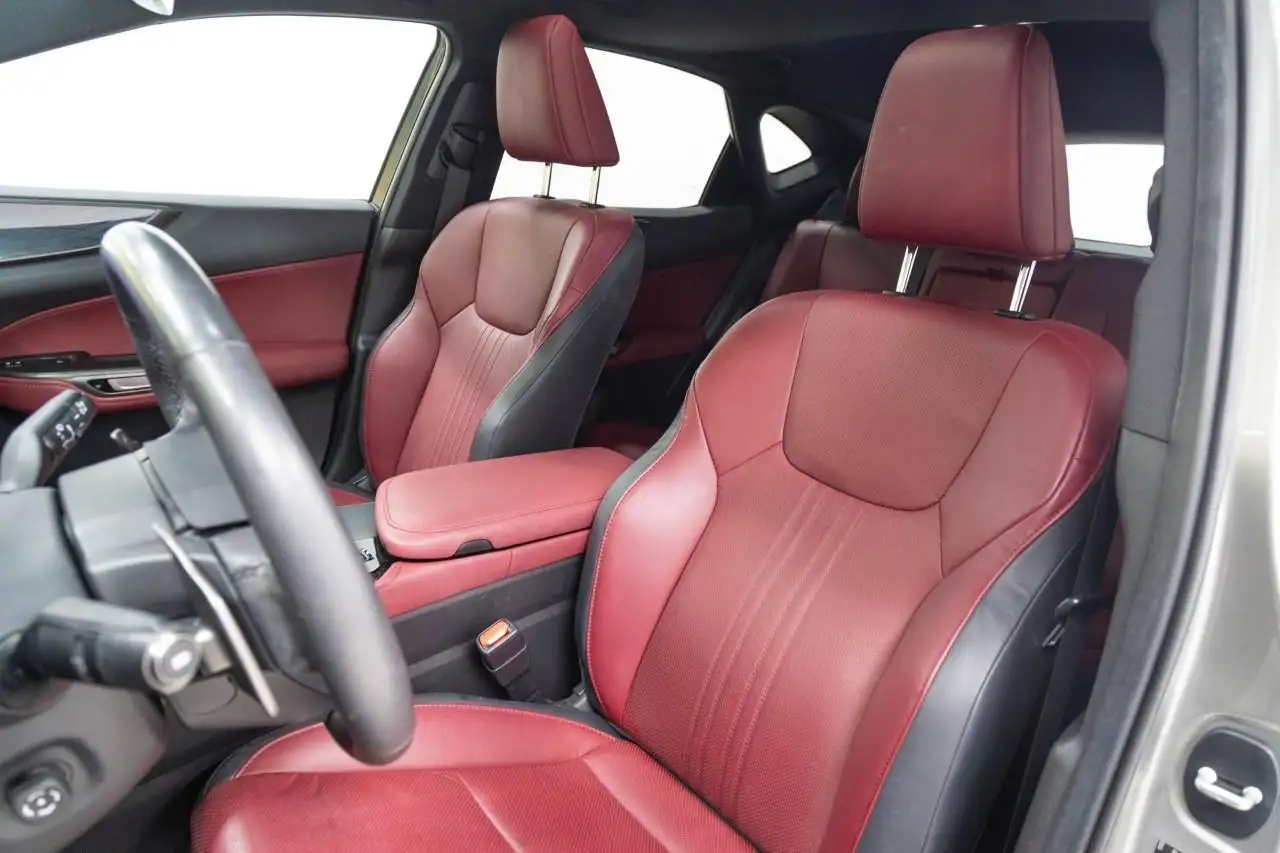 Lexus NX fotografie Lexus NX
