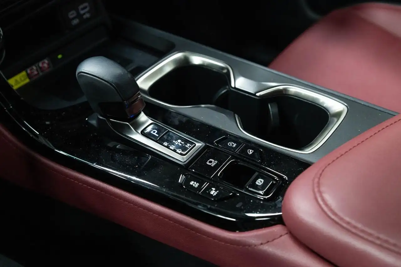 Lexus NX fotografie Lexus NX