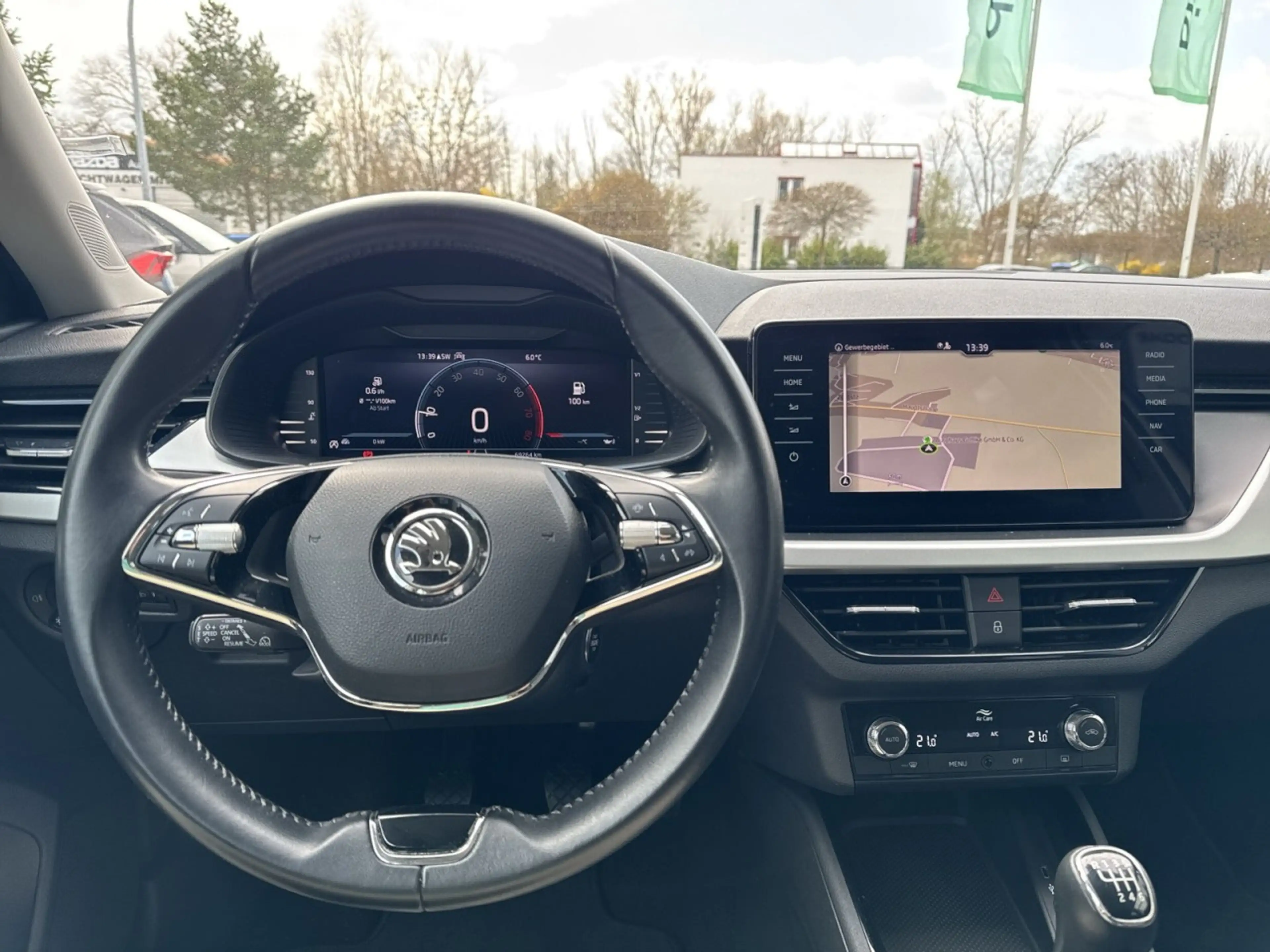 Skoda Kamiq Ambition 1.0T 81kW*Navi*Kamera*Klimaautoma Klima — photo 13