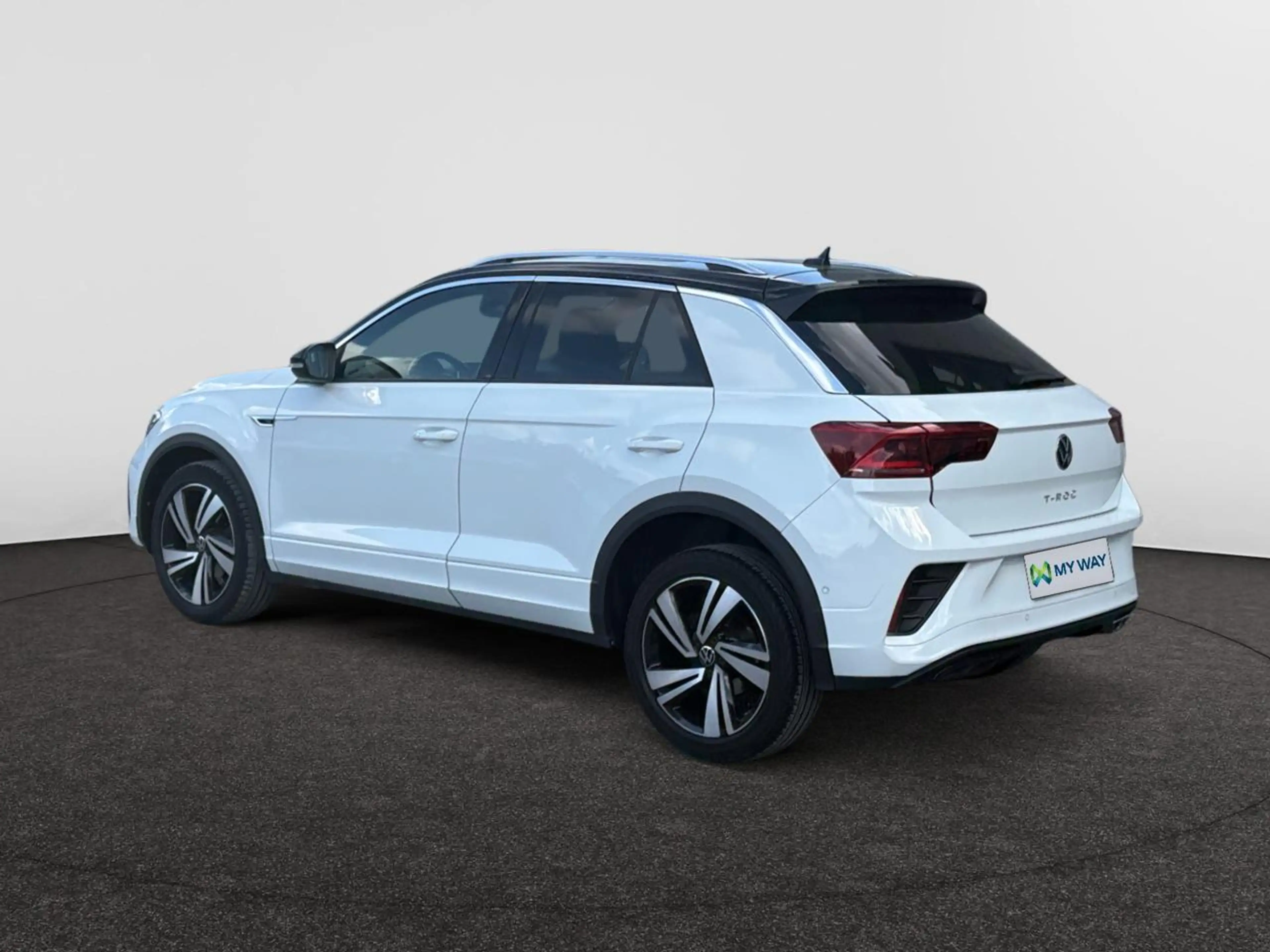 Volkswagen T-Roc 1.5 TSI R-Line Business DSG — photo 3