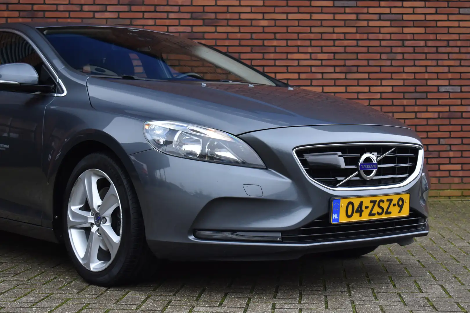 Volvo V40 T3 150PK Momentum | Adaptieve Cruise Control | Tre Gris - 2