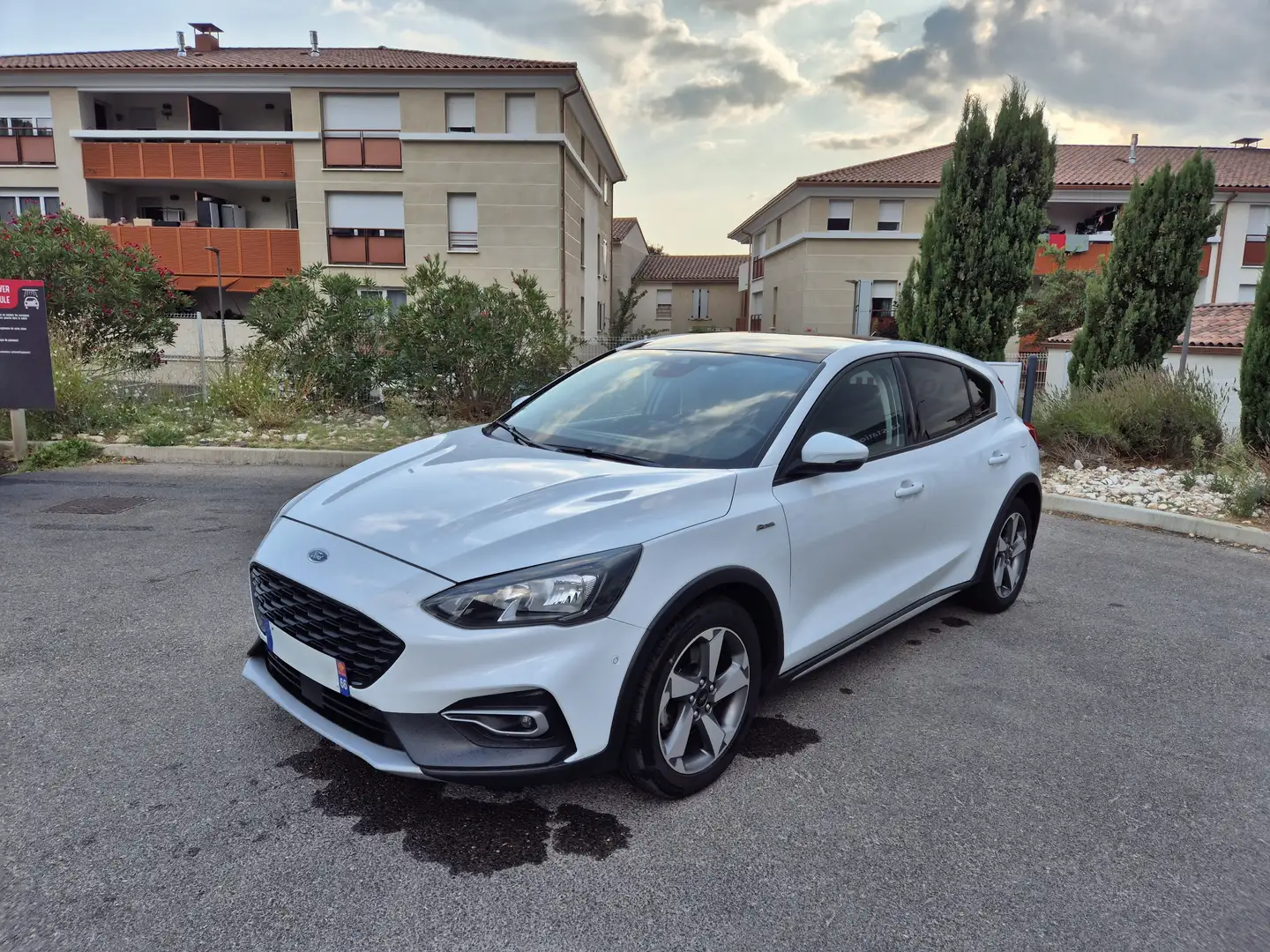 Ford Focus Focus 1.0 EcoBoost 125 S Blanc - 1
