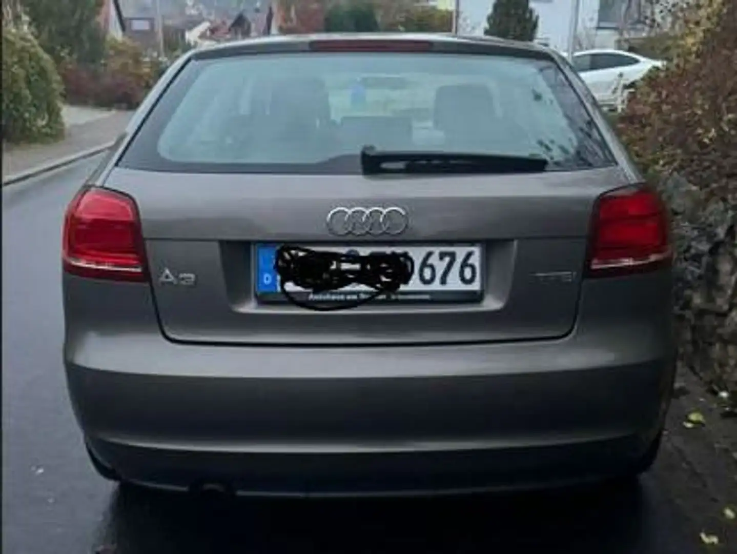 Audi A3 A3 1.2 TFSI Attraction Grau - 2