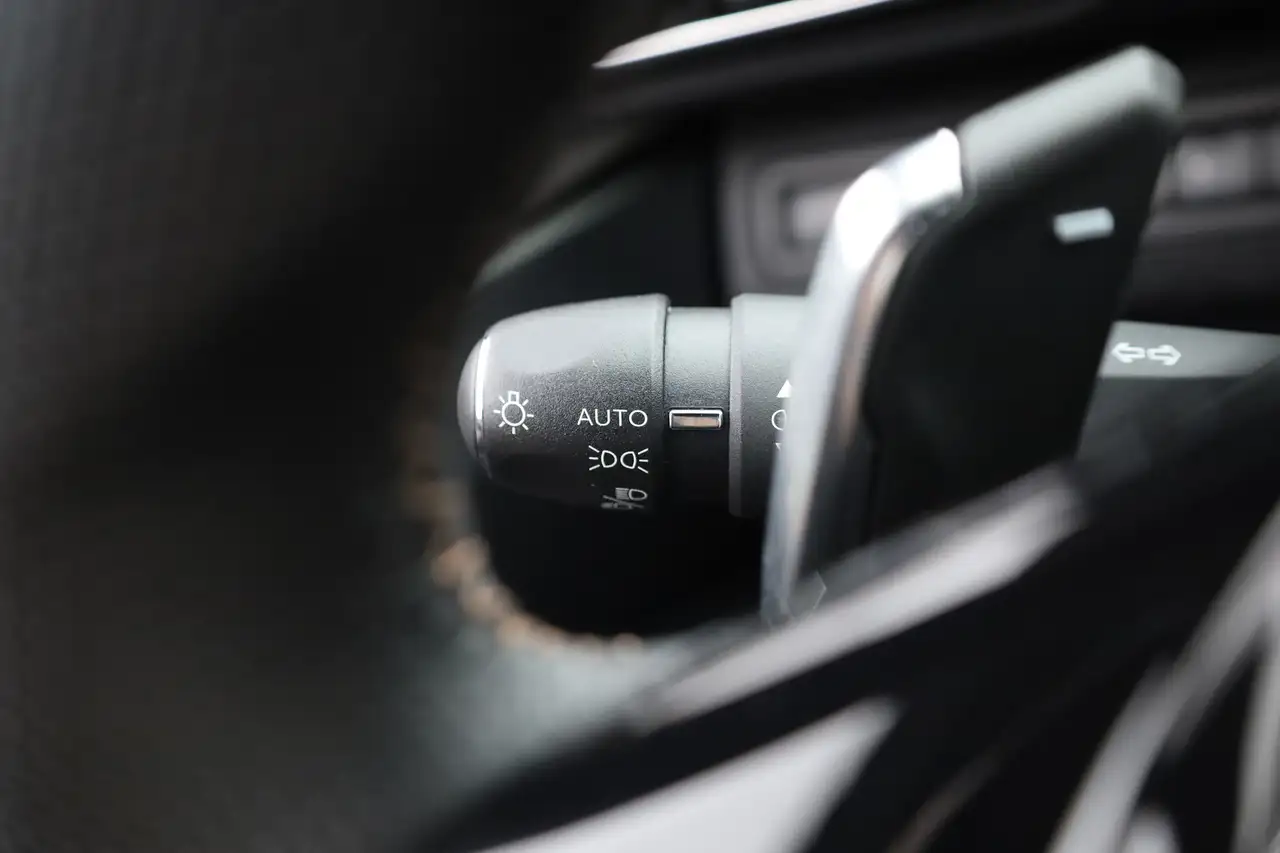 Peugeot 3008 1.6 Hybrid 225 GT Rijklaar! Pano Adapt. Crui, миниатюра 11