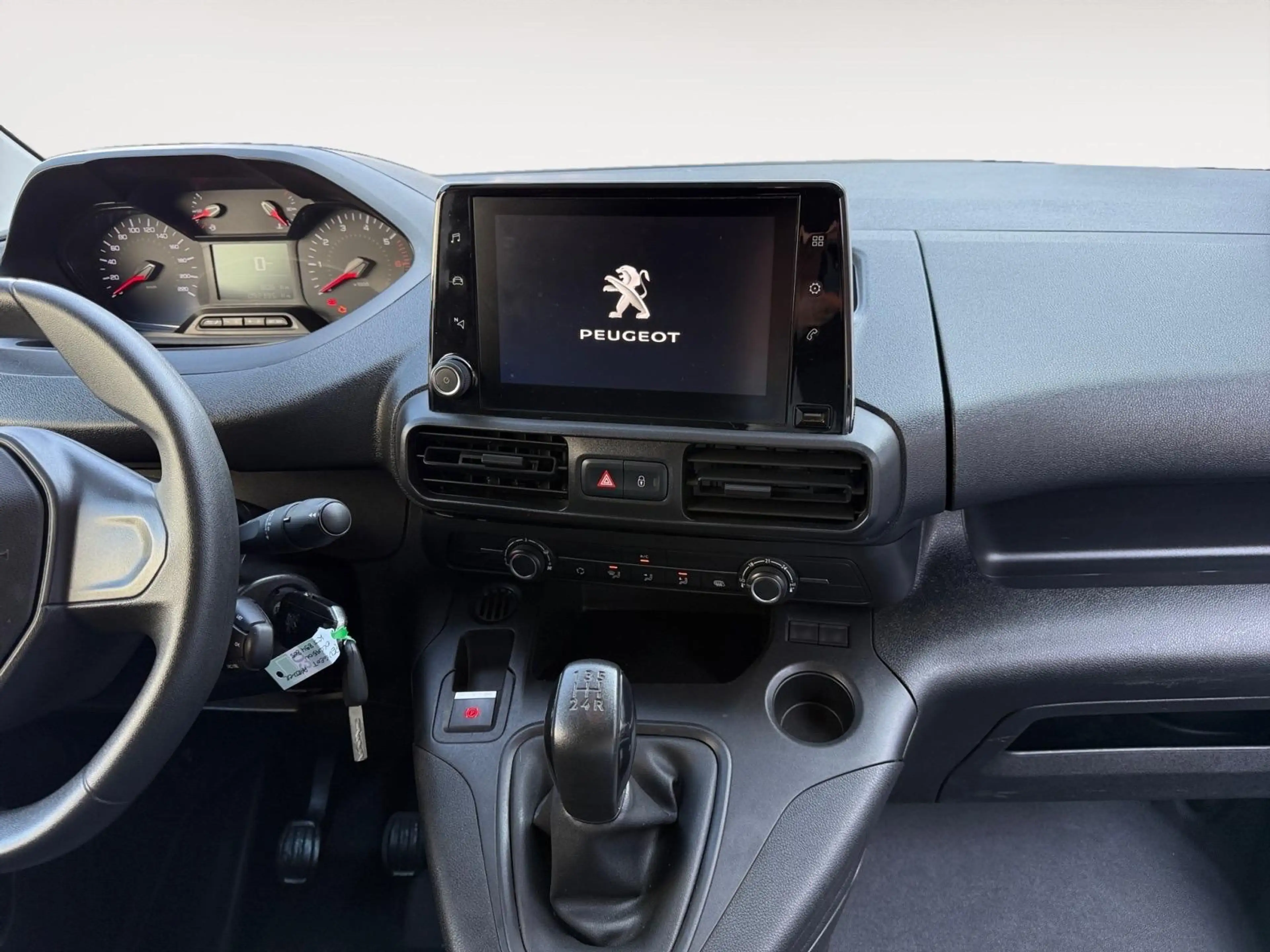Peugeot Partner 3 places - 12 mois de garantie — photo 11