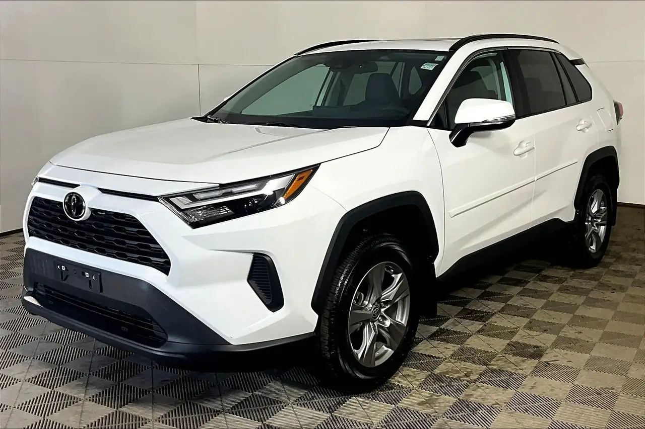 Toyota RAV 4 снимка Toyota RAV 4