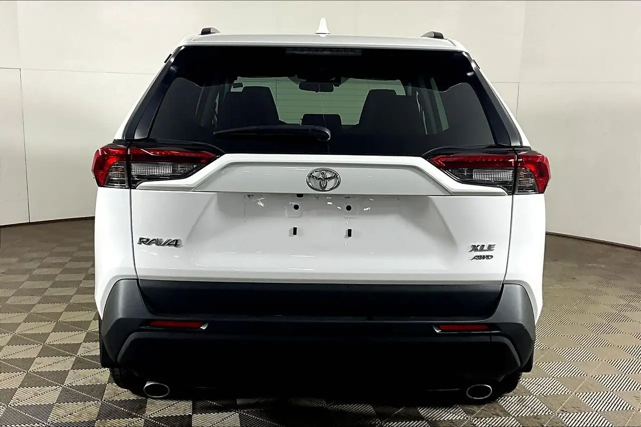 Toyota RAV 4 снимка Toyota RAV 4