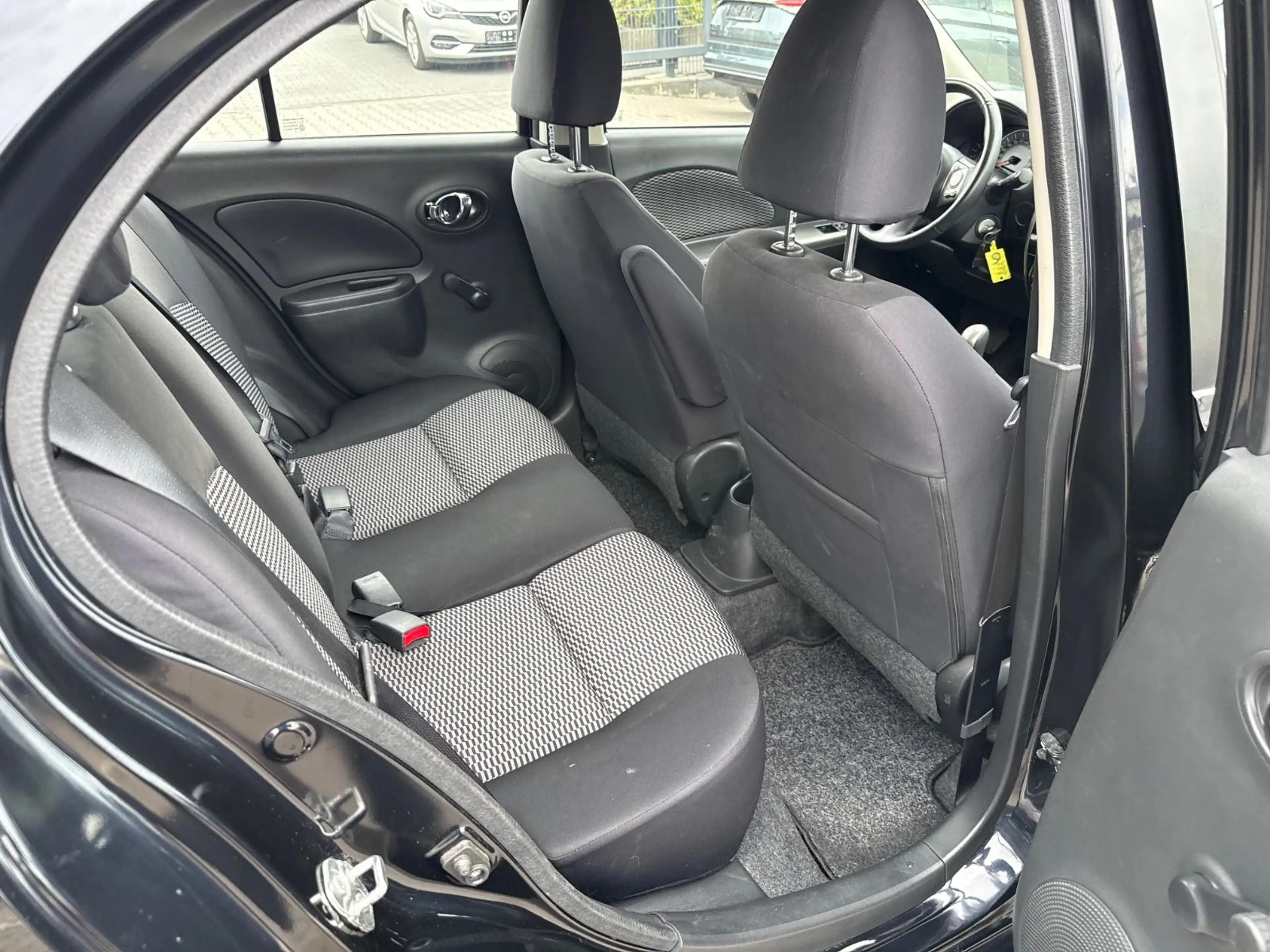 Nissan Micra Acenta  TUV NEU — photo 11