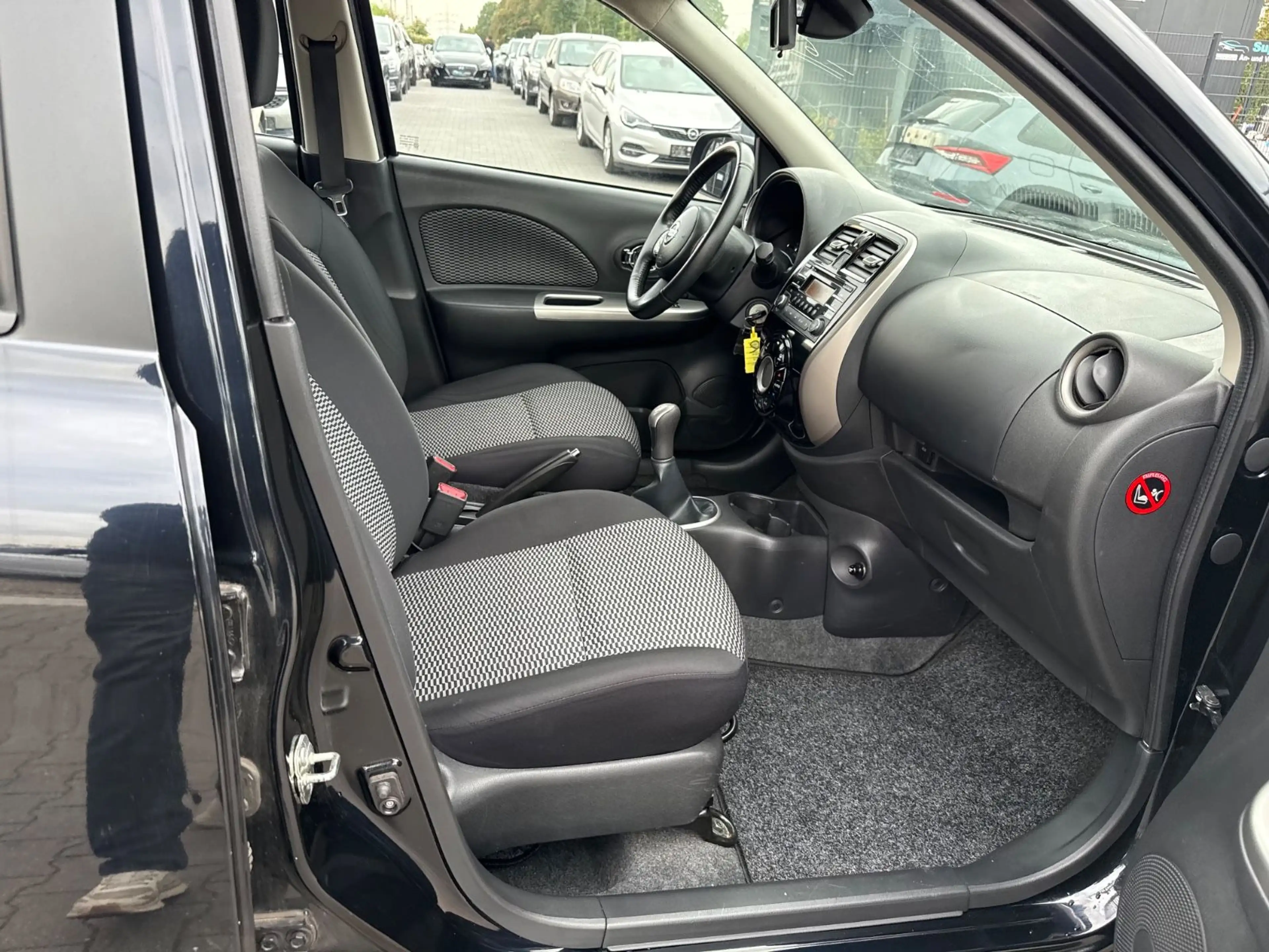 Nissan Micra Acenta  TUV NEU — photo 13