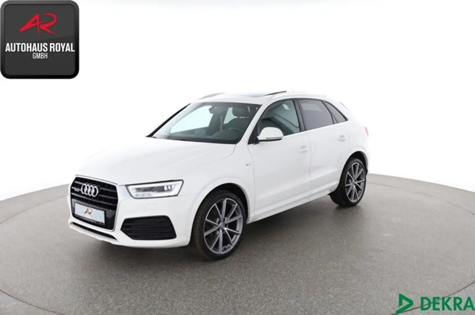 Audi Q3 2.0 TFSI qu S LINE PANORAMA,1.HAND,SH,20ZOLL Schwarz - 1
