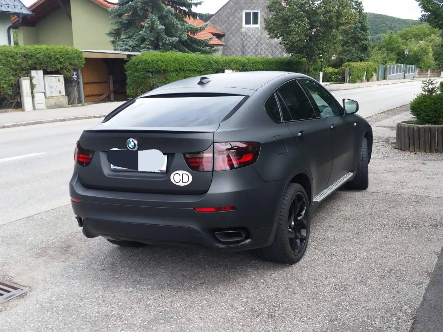 BMW X6 X6 xDrive40d Aut. Schwarz - 2