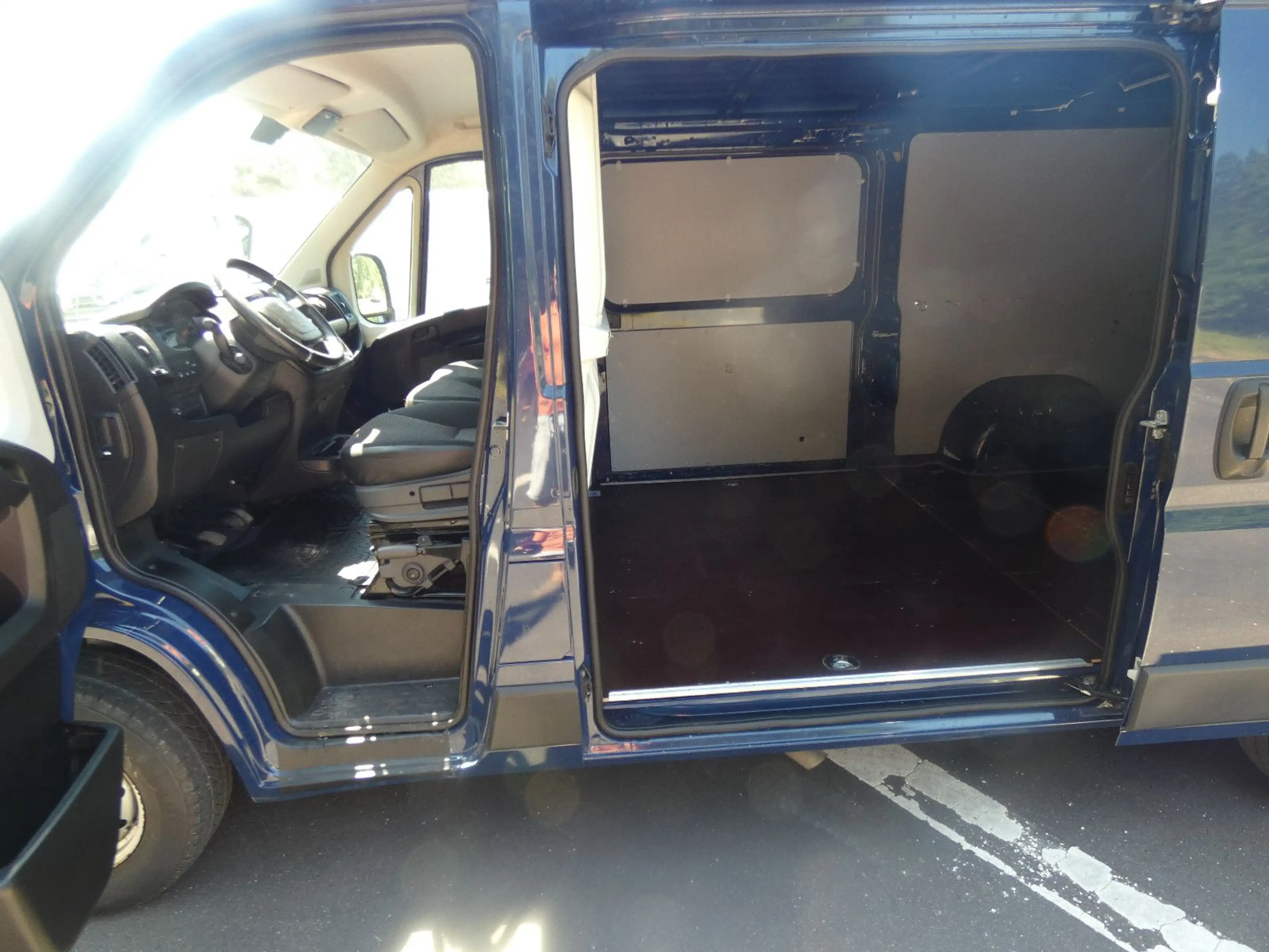 Peugeot Boxer L2H1 2,2 HDI Webasto Klima — photo 9