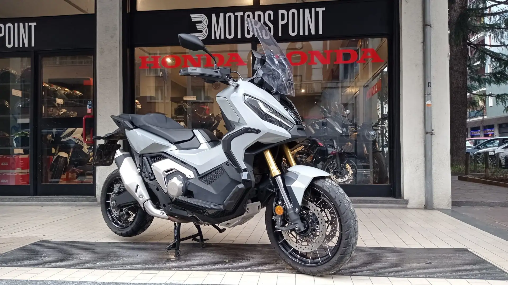 Honda X-ADV Grijs - 1