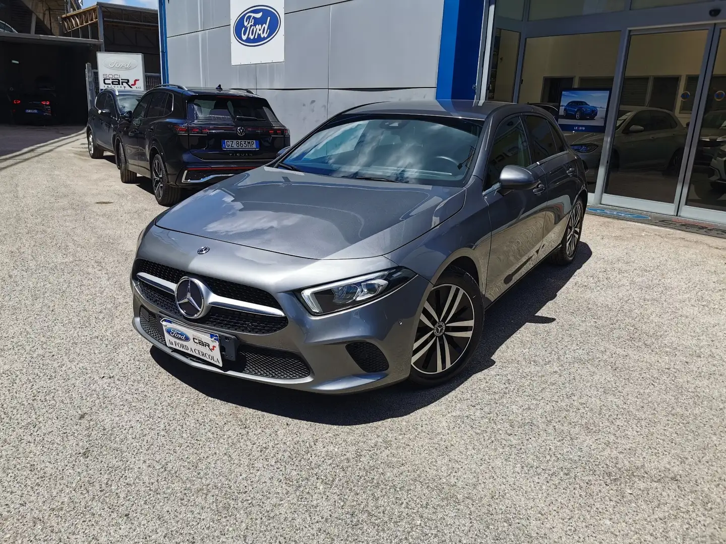 Mercedes-Benz A 200 A 200 d 150cv Aut. Executive Gris - 1