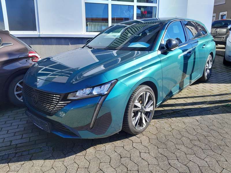 Peugeot 308 SW Allure PT 130 EAT8 SitzheizungAnhängerkupplung