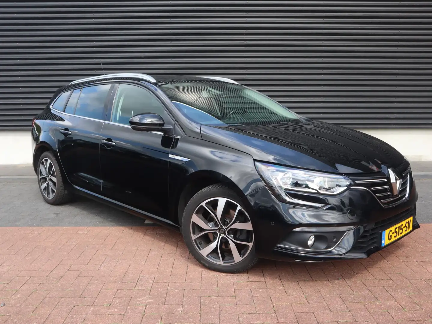 Renault Megane Estate 1.3 TCe Bose | 163pk | Clima | Carplay | Ke Zwart - 2