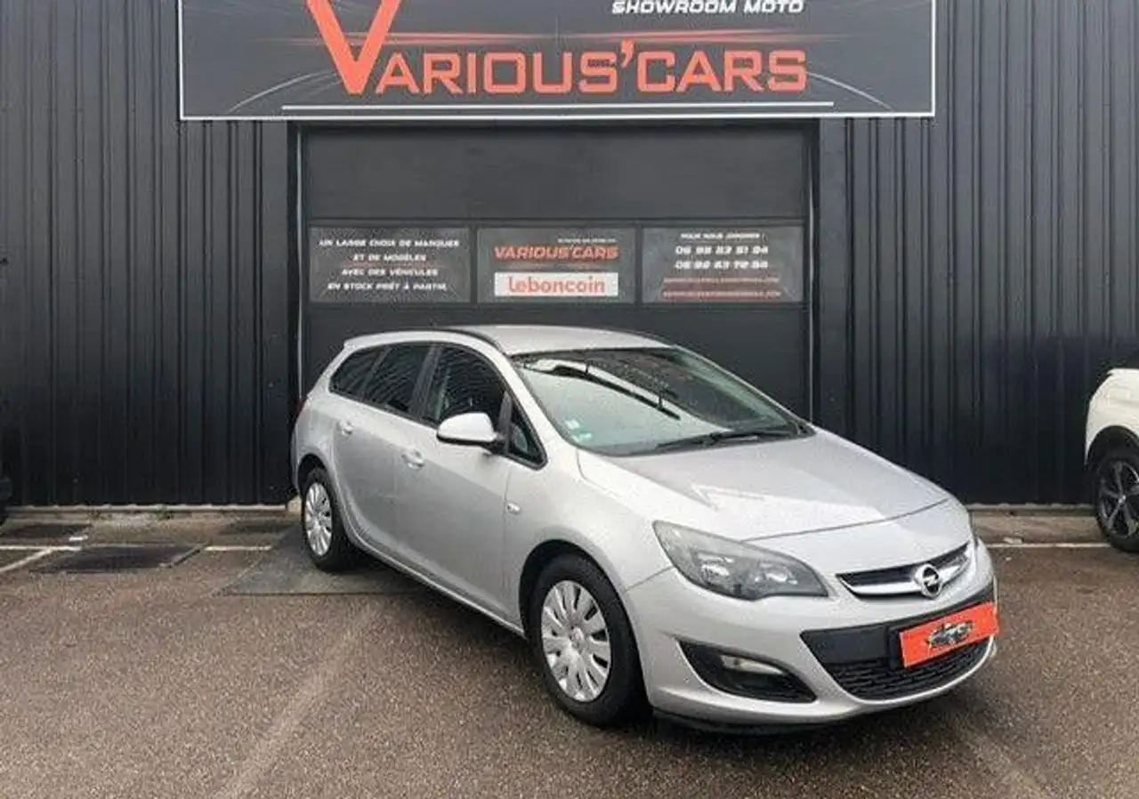 Opel Astra SPORTS TOURER COMBI 1.7 DIESEL 110 CV