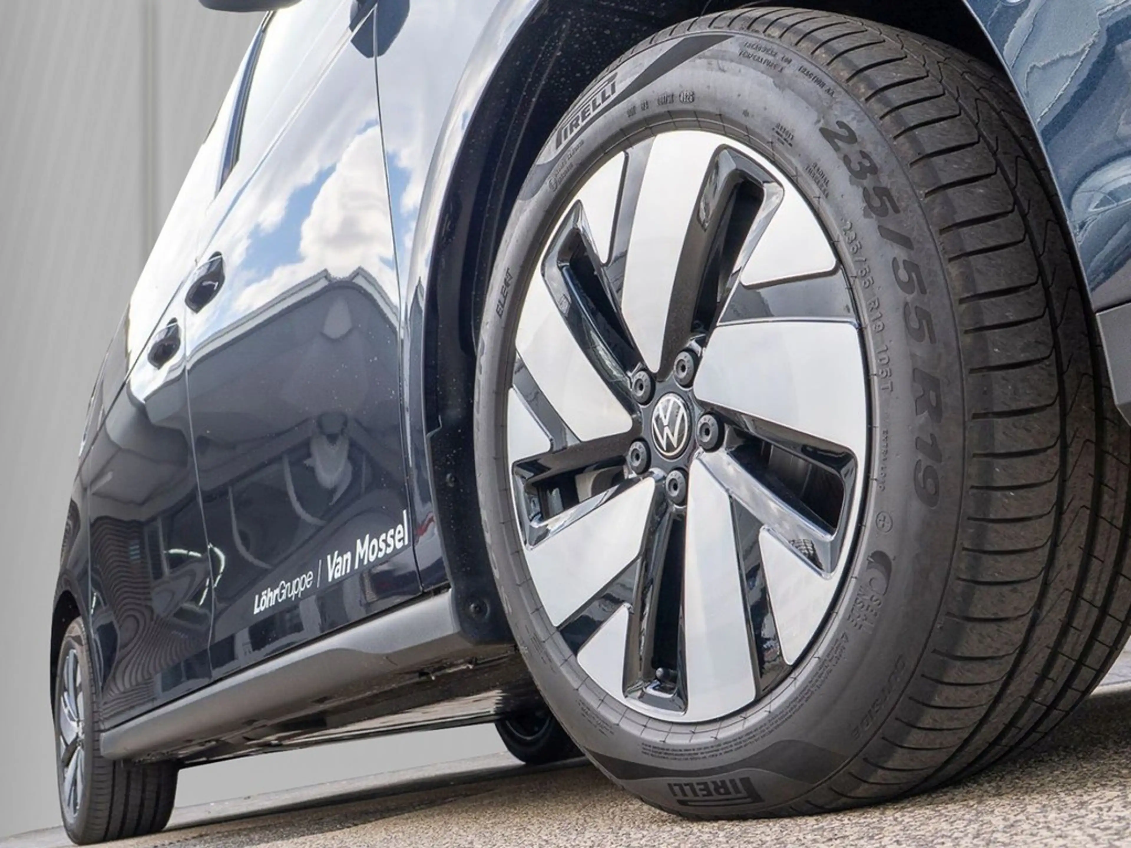 Volkswagen ID. Buzz ID.Buzz LR Energy AHK, IQ Light, 7 Sitzer — photo 5
