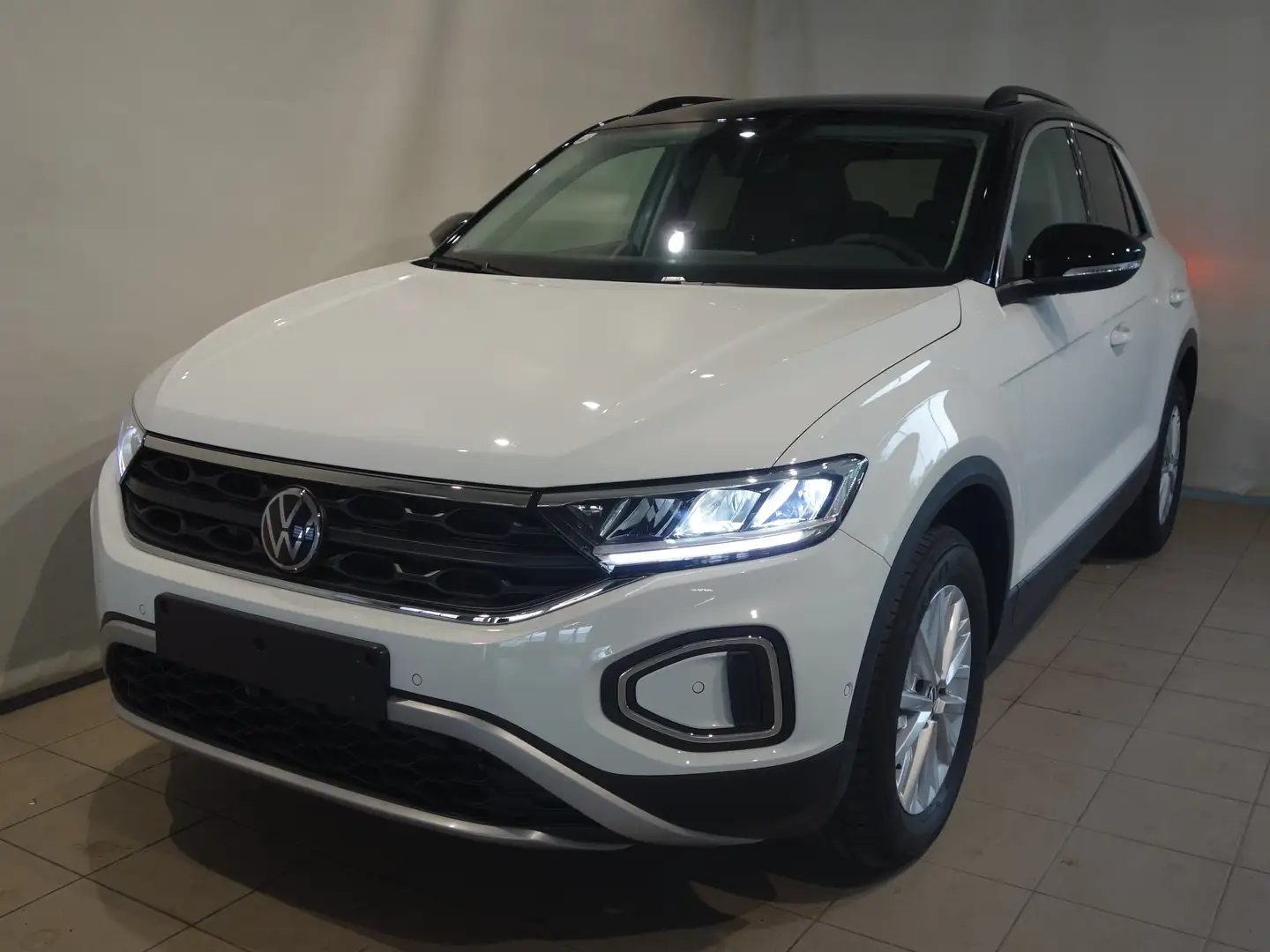 Volkswagen T-Roc Life TSI Weiß - 1