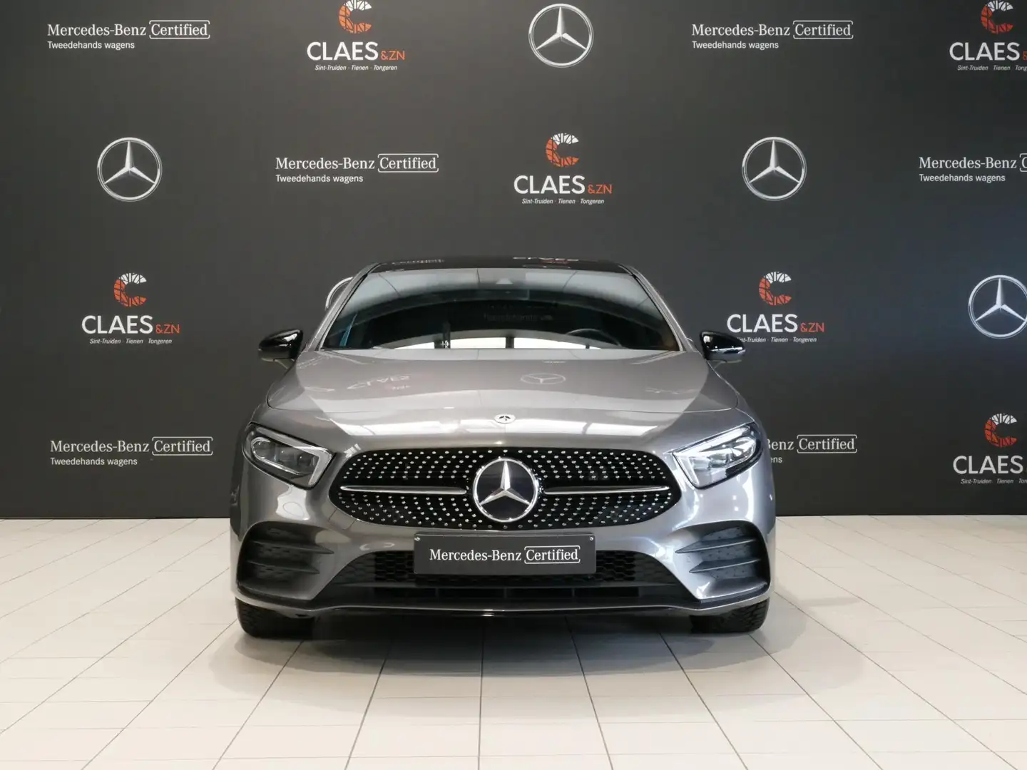 Mercedes-Benz A 250 250e AMG Line DOS 7541 Grau - 2