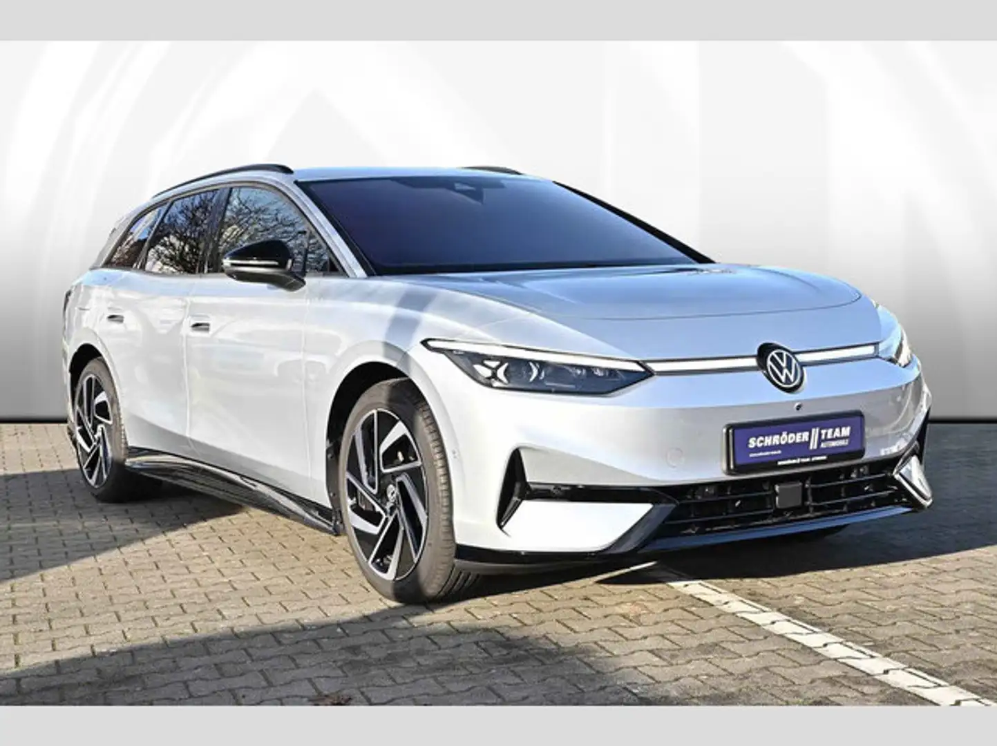 Volkswagen Sonstige ID.7 Tourer Pro 1,49% Finanzierung möglich !!! Silber - 2