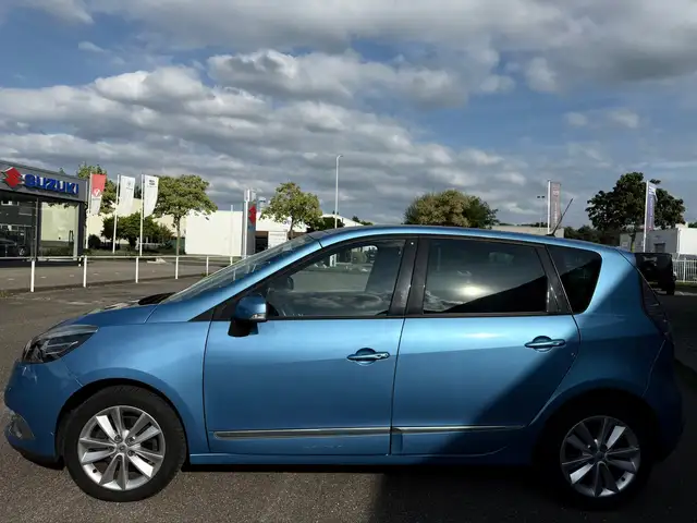 Renault Scenic view 3