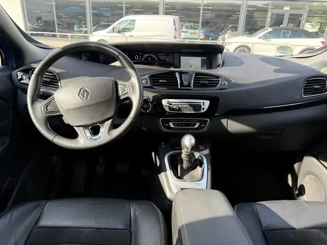 Renault Scenic view 7