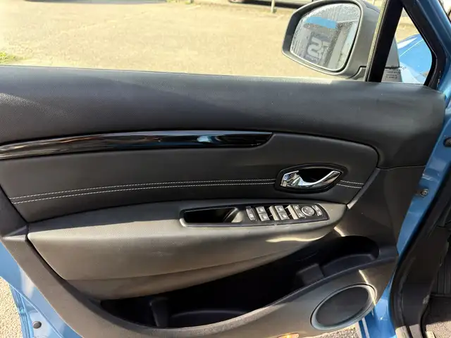 Renault Scenic view 15