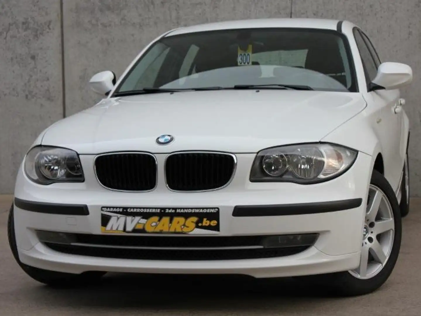 BMW 116 BMW 116i/5-DEUR Blanc - 1