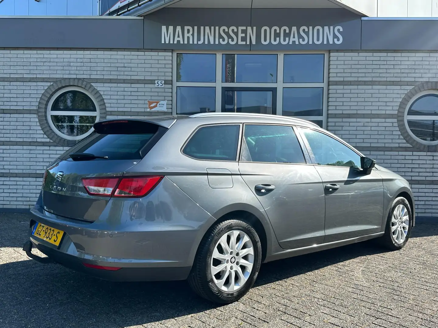 SEAT Leon ST 1.0 EcoTSI Style Connect |STOELVW,TREKHK,CRUISE Gris - 2