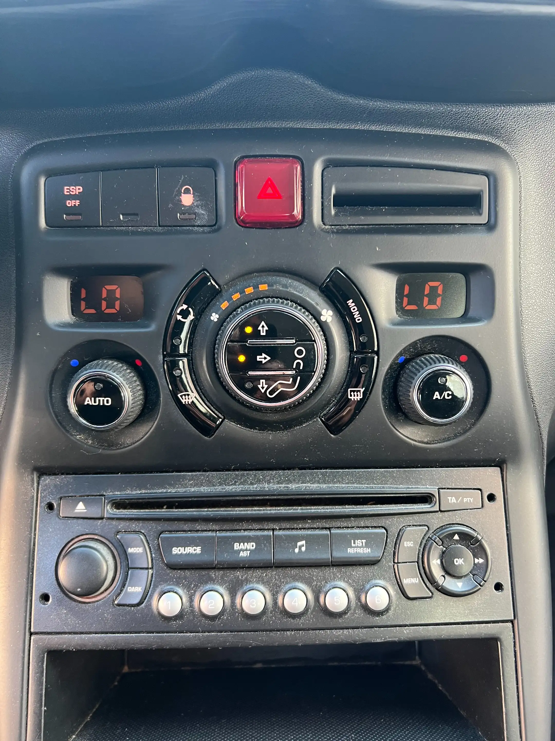 Citroen C3 Picasso TÜV & Inspektion NEU - Klimaanlage — photo 13