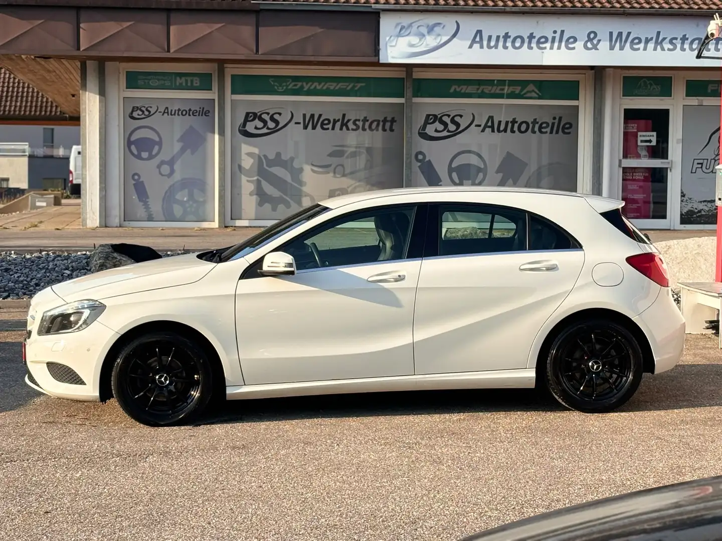 Mercedes-Benz A 180 A 180 CDI / d BlueEfficiency (176.012) Weiß - 2