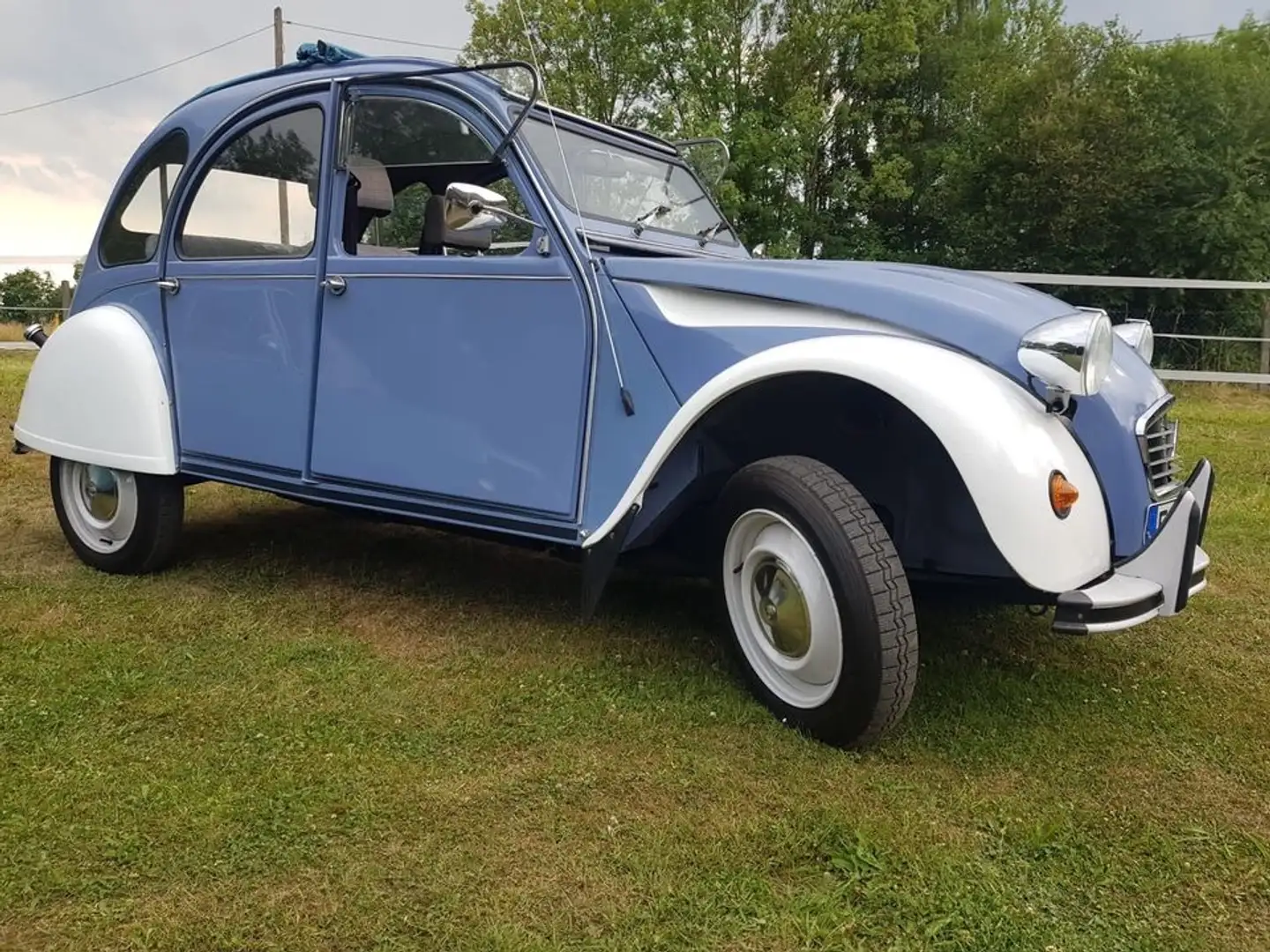 Citroen 2CV 6 Bleu - 1