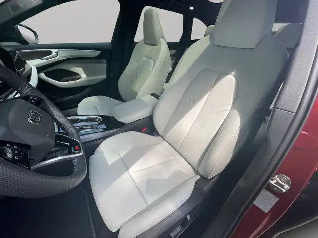 Audi A6 view 11