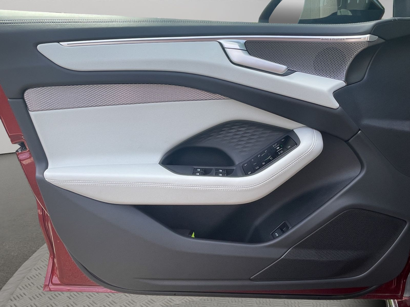 Audi A6 TDI quattro Matrix B&O Pano HuD 360° — photo 15