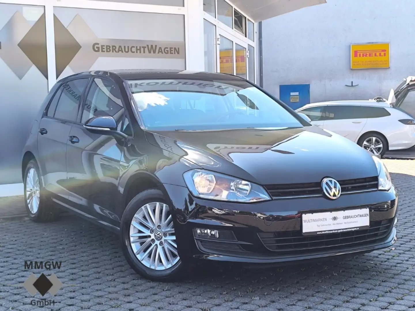 Volkswagen Golf VII Cup BMT 1.2 TSI Temp/PDCv+h/SHZ/Klimaat Schwarz - 2