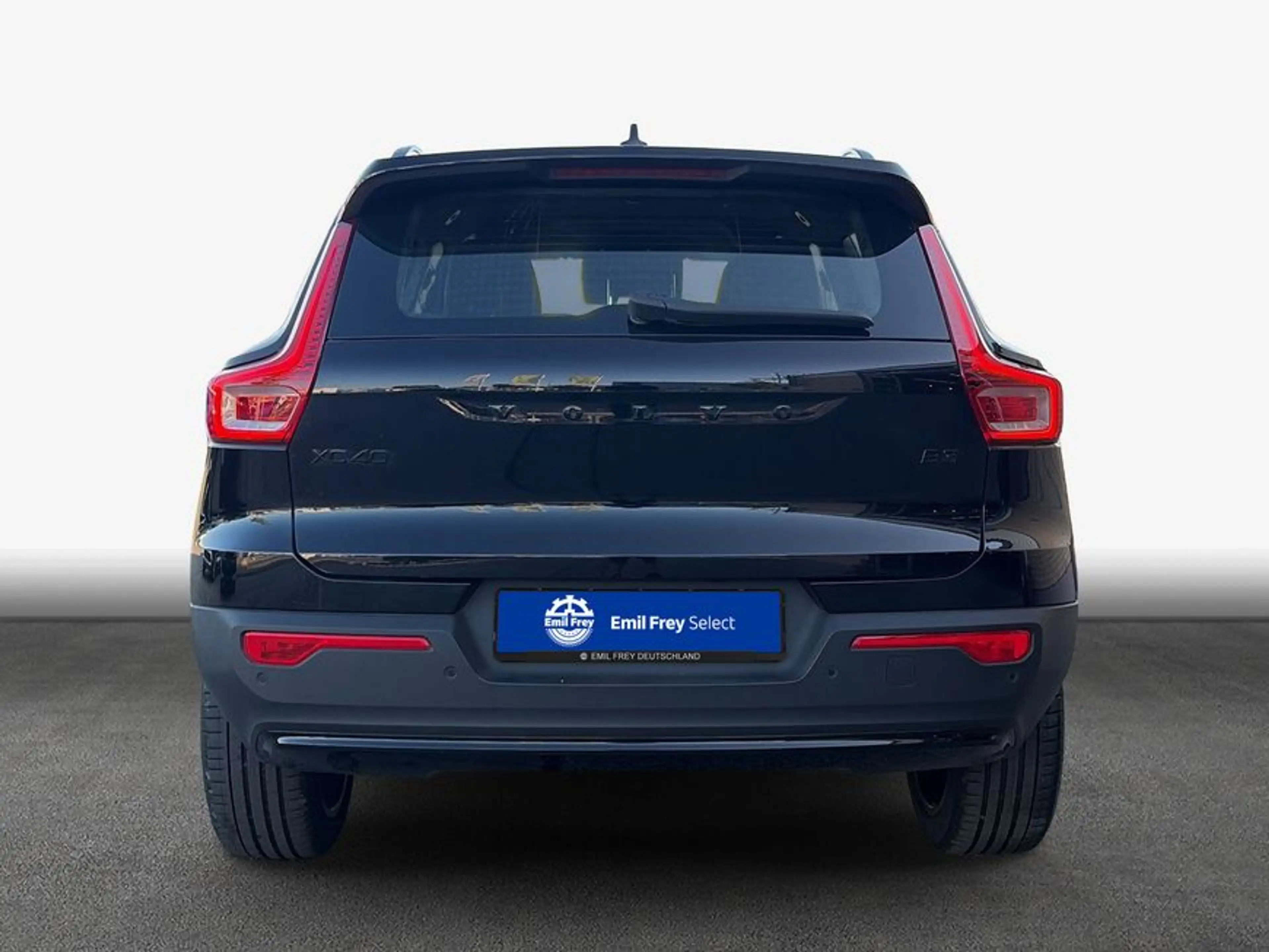 Volvo XC40 XC40 B3 B DKG Plus Black Edition — photo 5