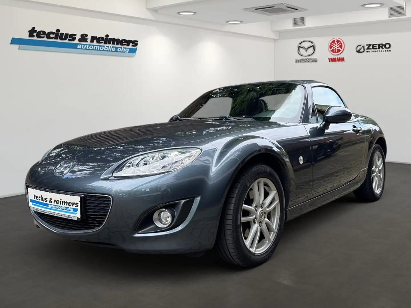 Mazda MX-5 Roadster Coupe 1.8 Center-Line Grau - 1