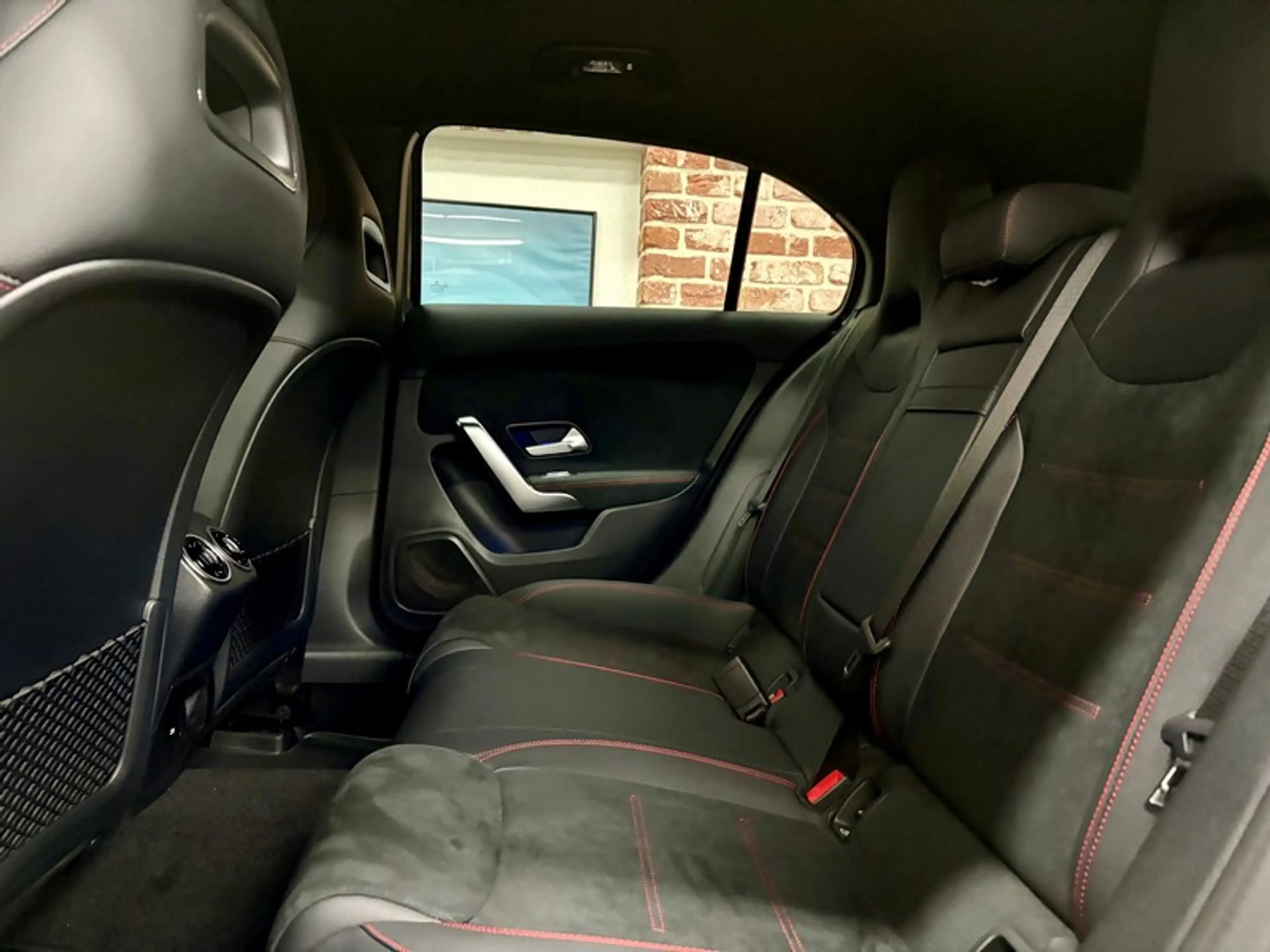 Mercedes-Benz A 200 A 200d 2.0 150cv Auto AMG-LINE (Neuf) — photo 6