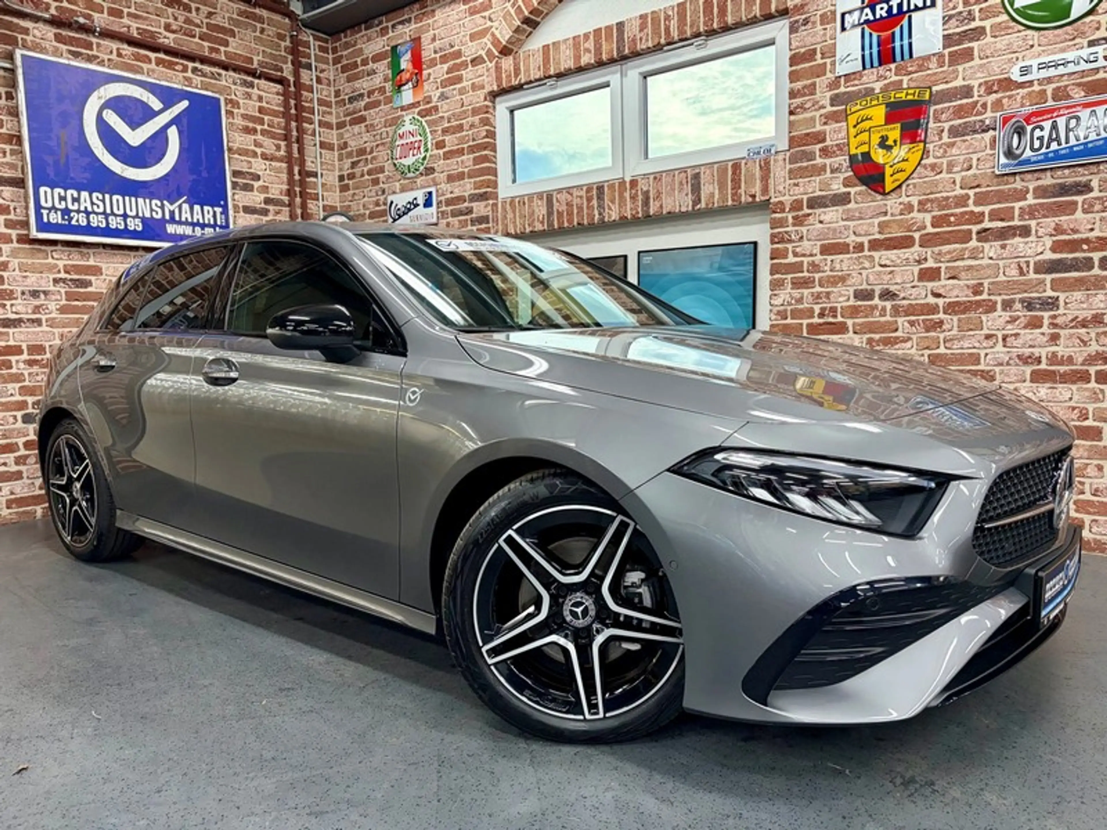 Mercedes-Benz A 200 A 200d 2.0 150cv Auto AMG-LINE (Neuf)