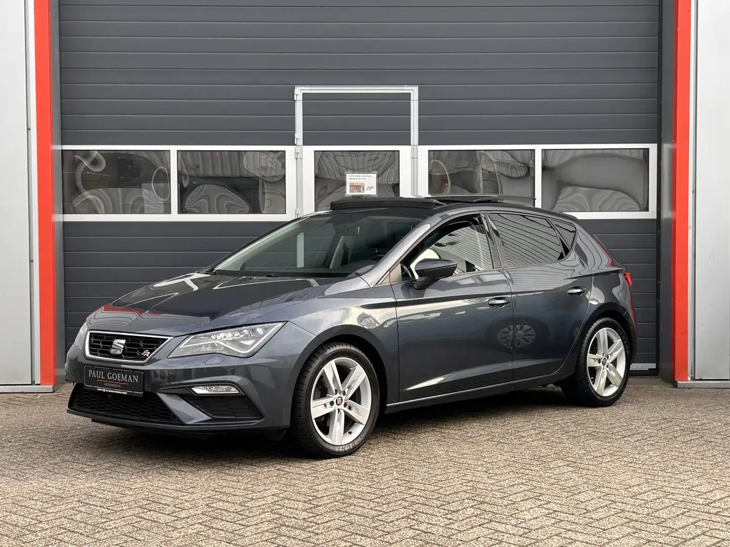 SEAT Leon 1.5 TSI FR | LED | Pano | Sfeer | Stoel verwarming Grijs - 2