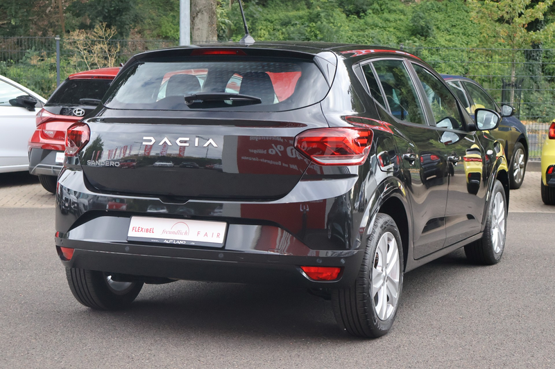 Dacia Sandero III 1.0 TCE Expression LED Navi Kamera — photo 4