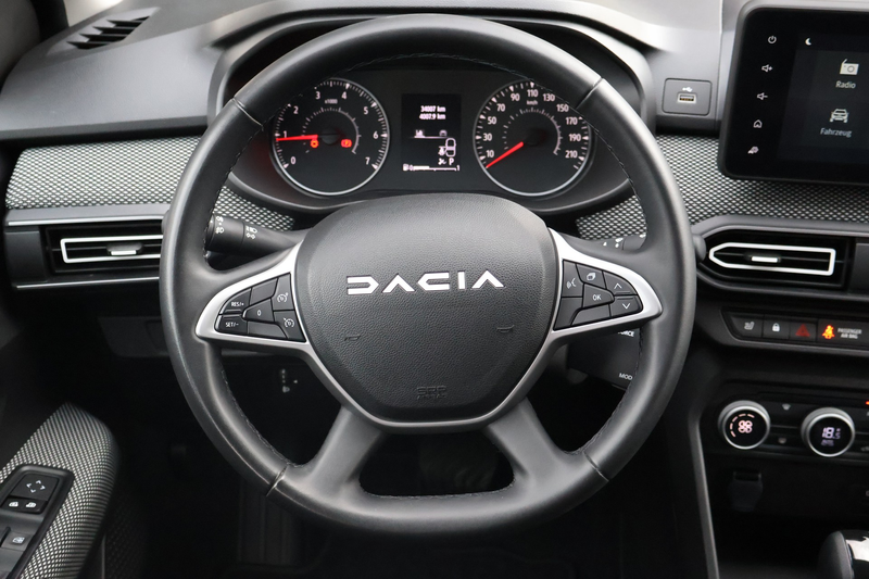 Dacia Sandero III 1.0 TCE Expression LED Navi Kamera — photo 22