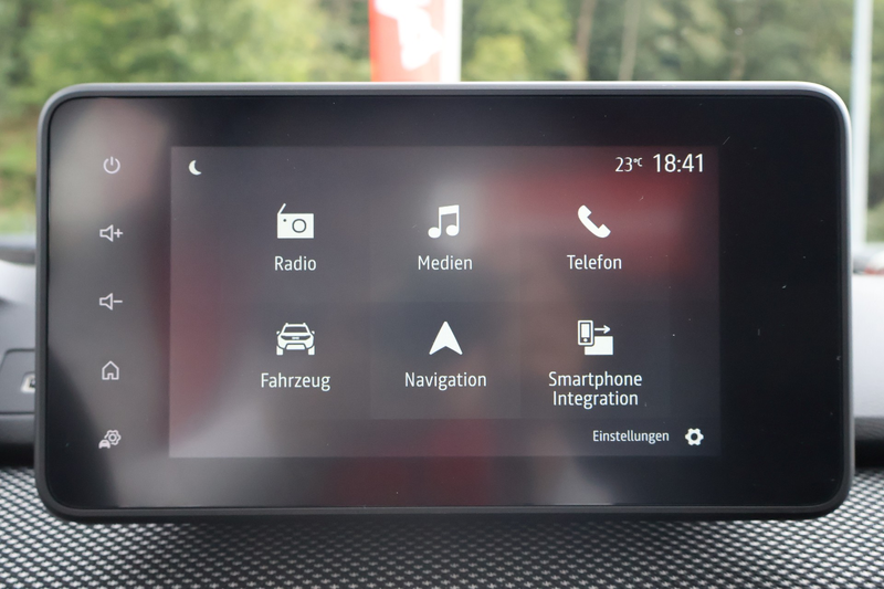 Dacia Sandero III 1.0 TCE Expression LED Navi Kamera — photo 11